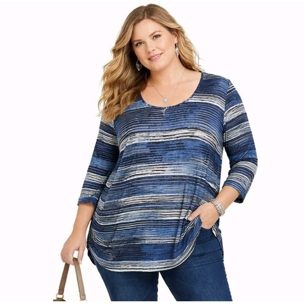VERA ROSE Size 2X Blue Striped Ruched Sleeve Textured Stretch Knit Casual Blouse
